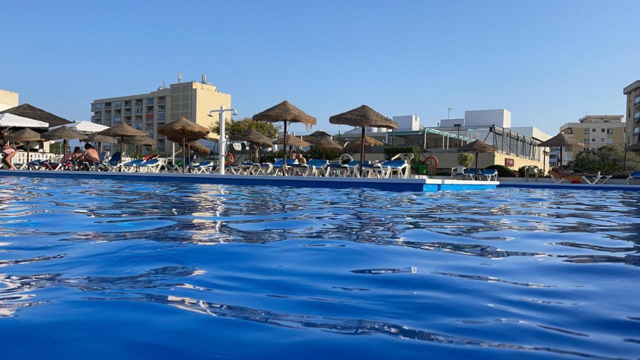 Apartamento Con Vista Al Mar En La Mitica Nogaler Torremolinos Bagian luar foto