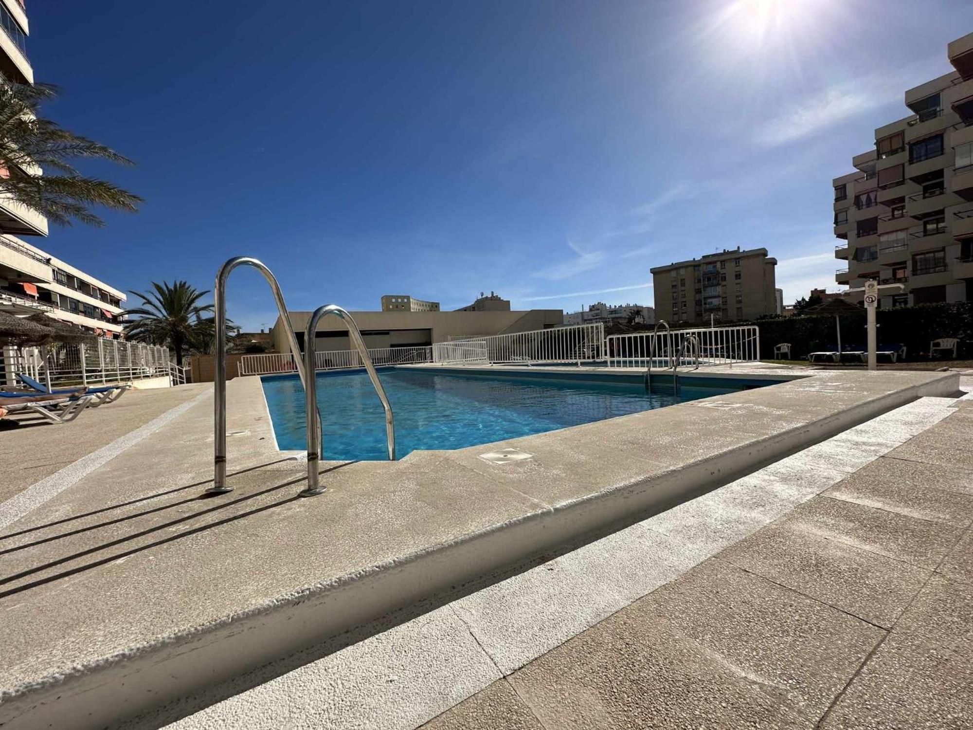 Apartamento Con Vista Al Mar En La Mitica Nogaler Torremolinos Bagian luar foto